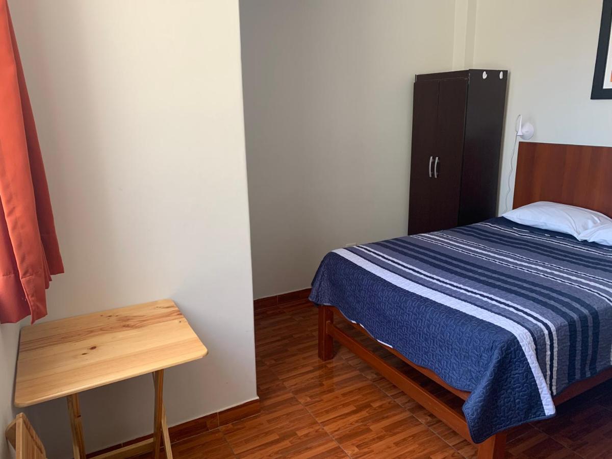 Hospedaje Las Mercedes Ica Buitenkant foto